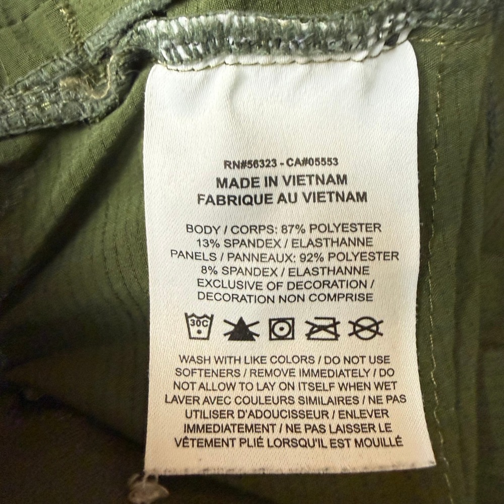 Nike Yoga Dri-FIT Jogger Pants Mens Small Olive Green Tapered CU7378-326 - Picture 8 of 16